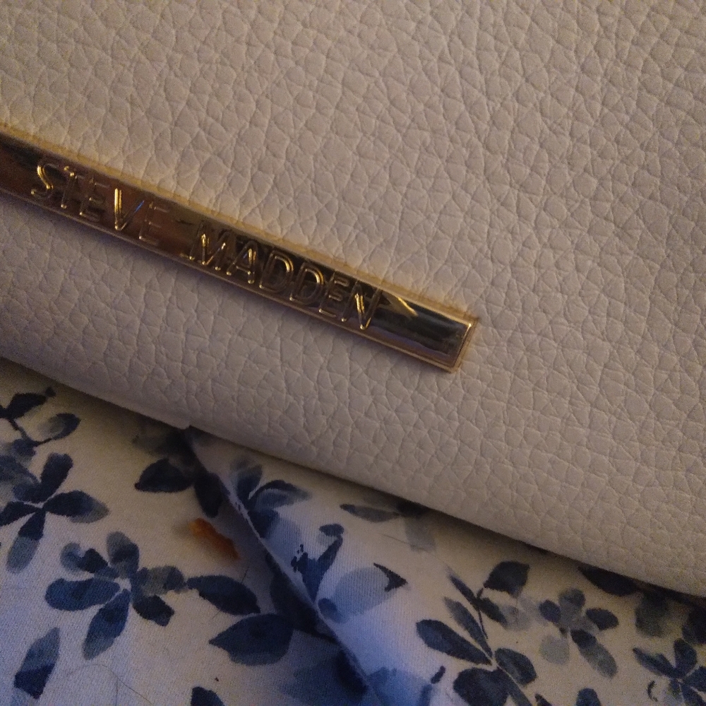 Purse - Picture 3 of 4